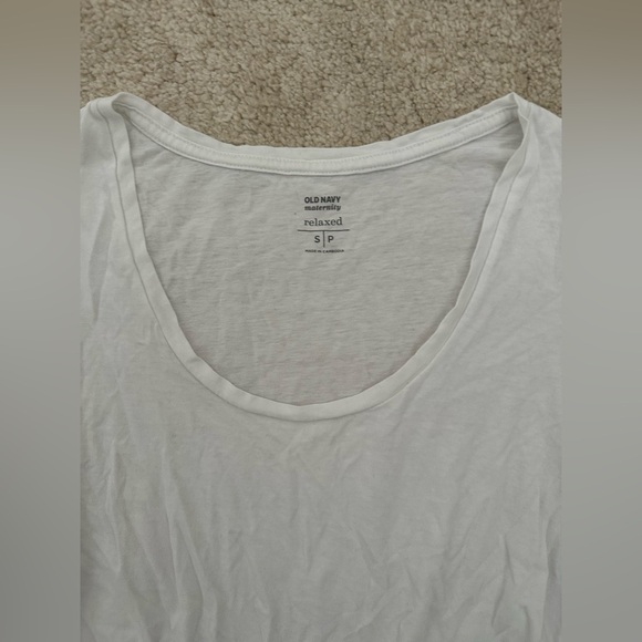 Gap maternity tee bundle - Picture 7 of 7